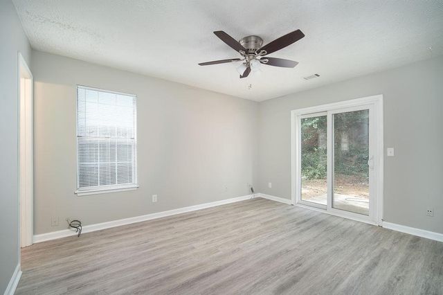2840 Pebblebrook Court, Buford, GA 30518
