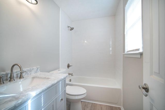 2840 Pebblebrook Court, Buford, GA 30518