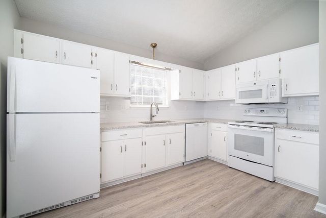 2840 Pebblebrook Court, Buford, GA 30518