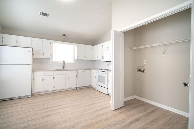 2840 Pebblebrook Court, Buford, GA 30518
