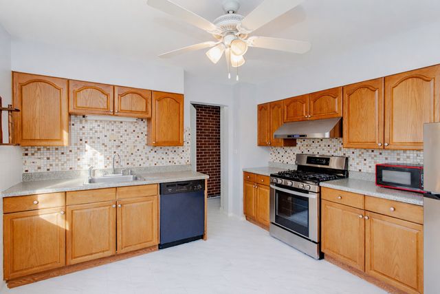 612 Maple Court, Mount Prospect, IL 60056