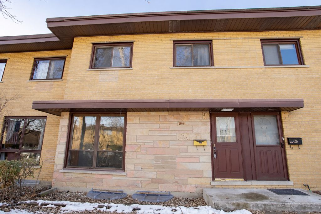 612 Maple Court, Mount Prospect, IL 60056