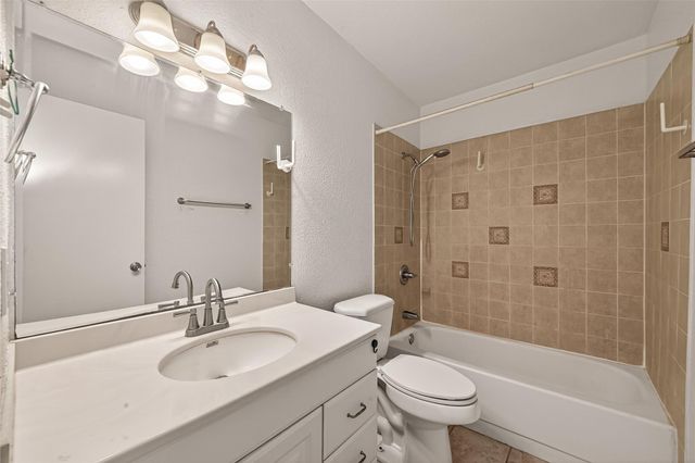 9201 Clarewood Drive 191, Houston, TX 77036