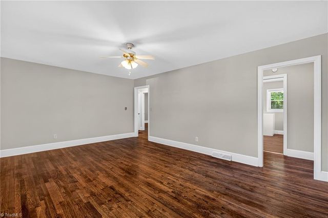 1118 Woodleigh Circle, Reidsville, NC 27320