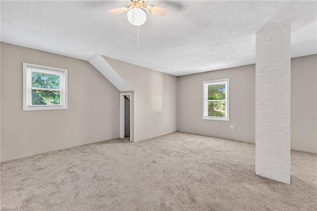 1118 Woodleigh Circle, Reidsville, NC 27320