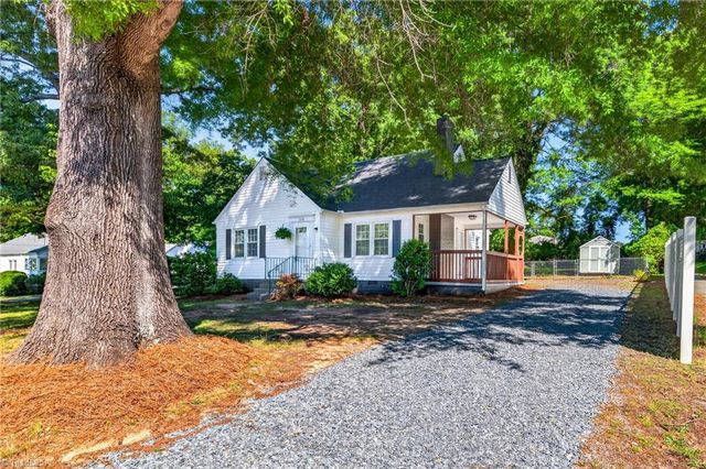 1118 Woodleigh Circle, Reidsville, NC 27320
