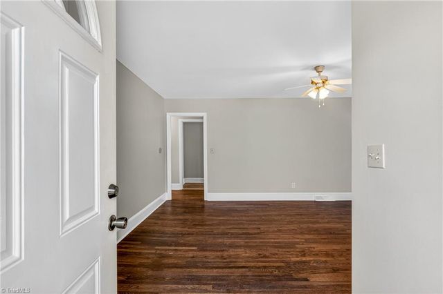 1118 Woodleigh Circle, Reidsville, NC 27320