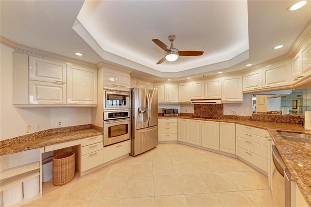 2120 HARBOURSIDE DRIVE 612, Longboat Key, FL 34228