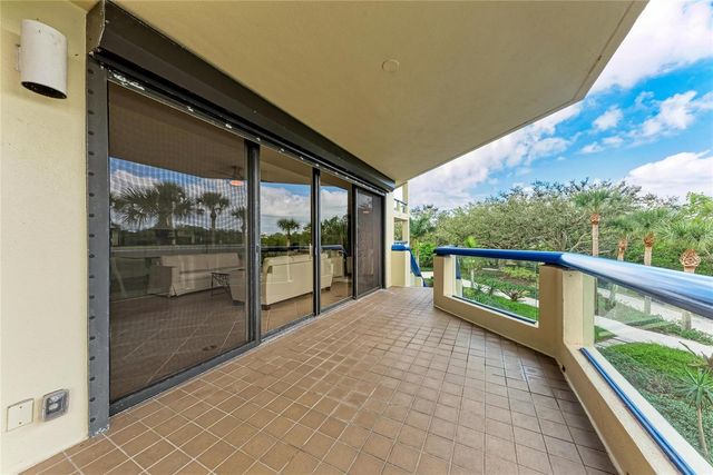 2120 HARBOURSIDE DRIVE 612, Longboat Key, FL 34228