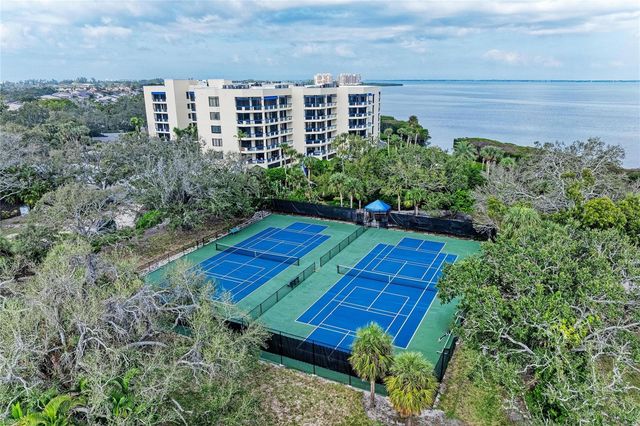 2120 HARBOURSIDE DRIVE 612, Longboat Key, FL 34228