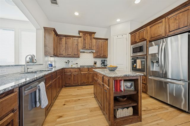 6101 Whiskerbrush Road, Flower Mound, TX 76226