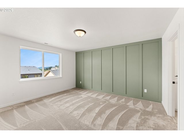 16028 Serres Farms Way, Oregon City, OR 97045