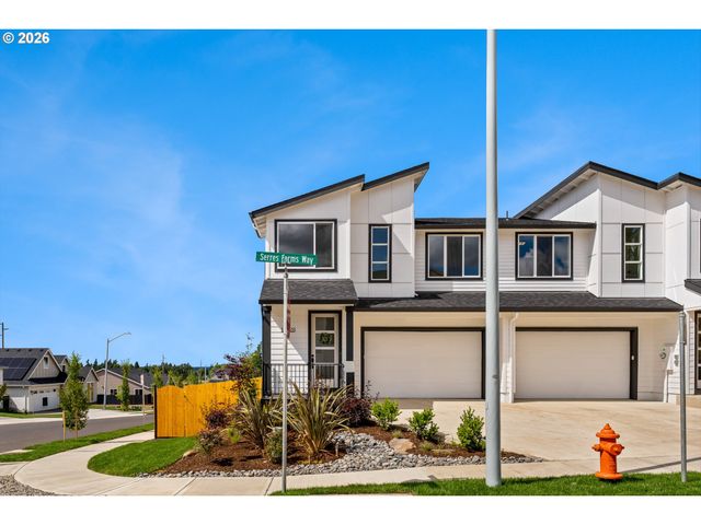 16028 Serres Farms Way, Oregon City, OR 97045