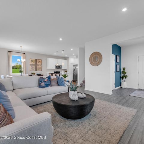 767 Castleford Avenue NE, Palm Bay, FL 32905