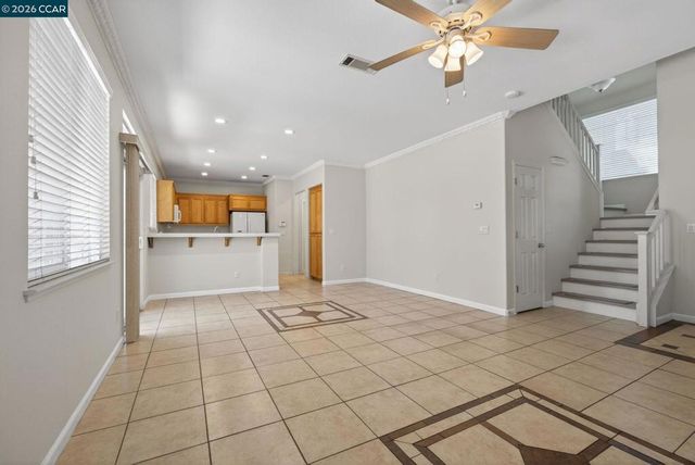 149 Maidenhair St, Pittsburg, CA 94565