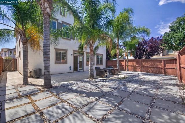 149 Maidenhair St, Pittsburg, CA 94565