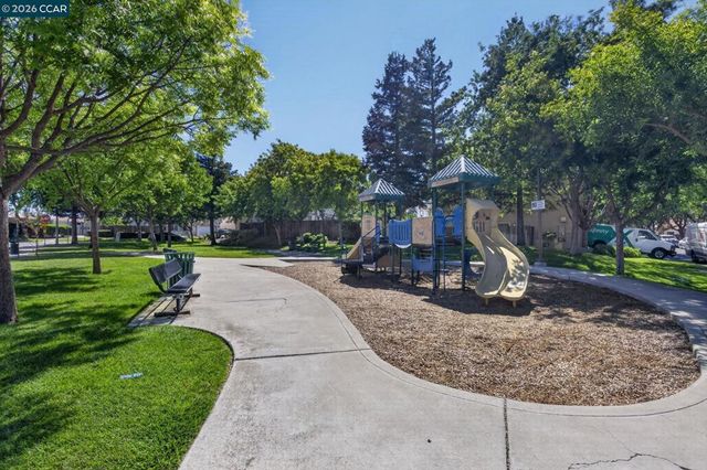 149 Maidenhair St, Pittsburg, CA 94565