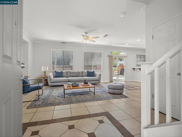 149 Maidenhair St, Pittsburg, CA 94565
