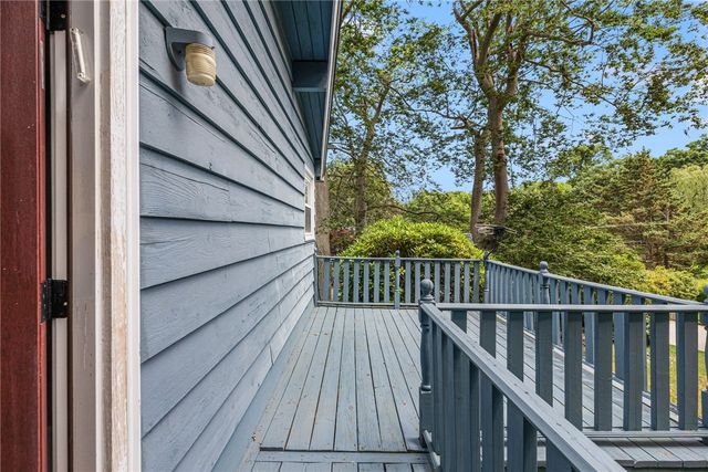 58 Rip Van Winkle Circle, Warwick, RI 02886