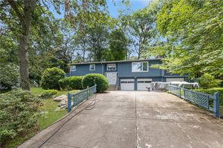 58 Rip Van Winkle Circle, Warwick, RI 02886