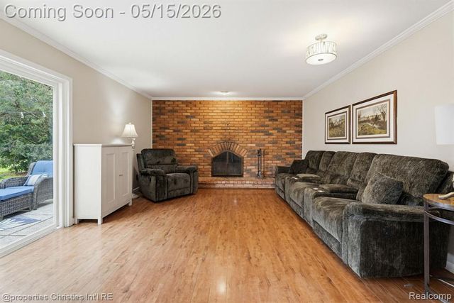 8648 Tamarack Drive, Shelby Twp, MI 48317