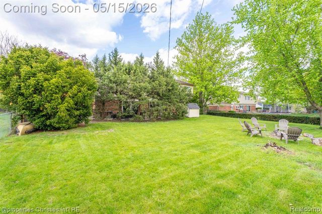 8648 Tamarack Drive, Shelby Twp, MI 48317
