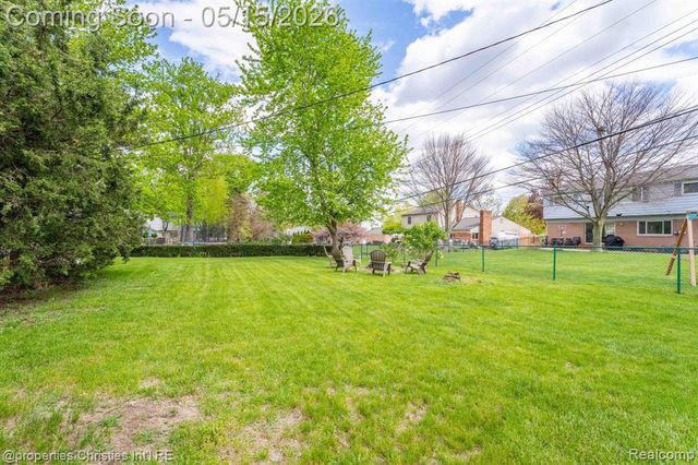 8648 Tamarack Drive, Shelby Twp, MI 48317