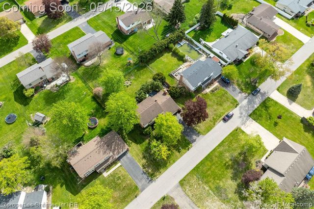 8648 Tamarack Drive, Shelby Twp, MI 48317