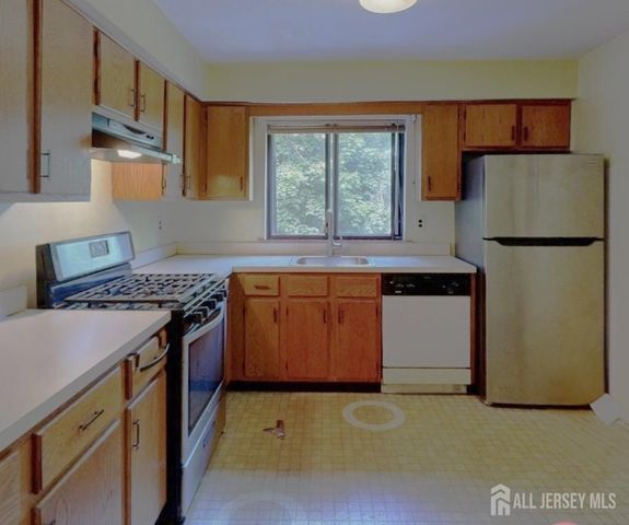 2231 Old Stone Mill Drive, East Windsor, NJ 08512