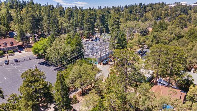 27601 Weirwood Drive, Lake Arrowhead, CA 92352