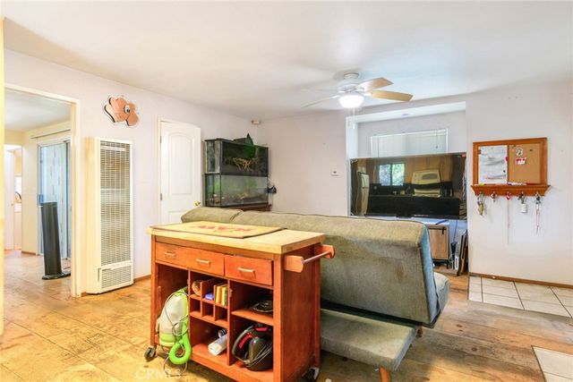 27601 Weirwood Drive, Lake Arrowhead, CA 92352
