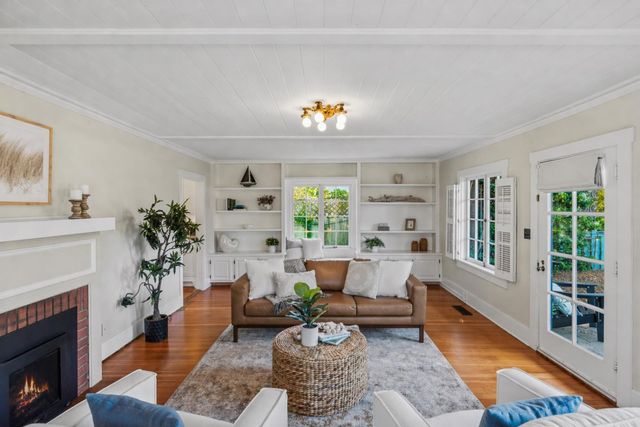 225 17 Mile Drive, Pacific Grove, CA 93950
