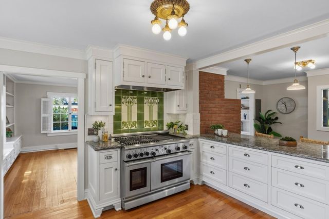 225 17 Mile Drive, Pacific Grove, CA 93950
