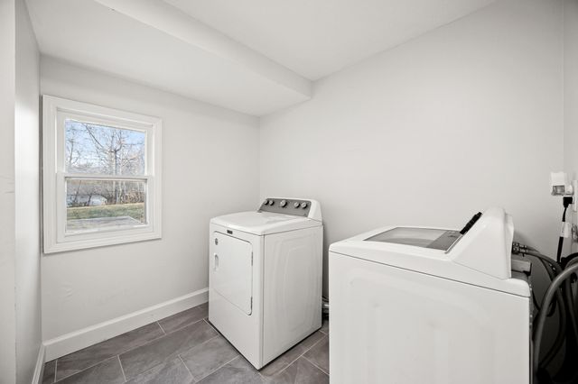 861 Meadow Lane, Lexington, KY 40505