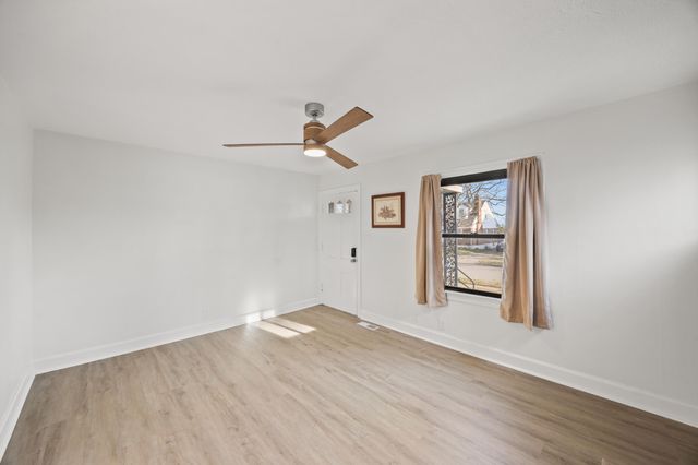 861 Meadow Lane, Lexington, KY 40505