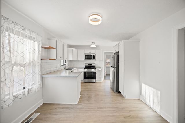 861 Meadow Lane, Lexington, KY 40505