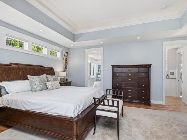 1912 Linner Woods Court, Wayzata, MN 55391