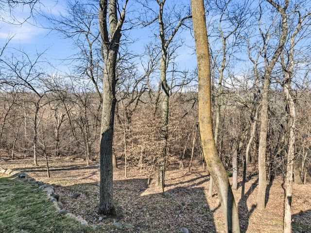 1912 Linner Woods Court, Wayzata, MN 55391