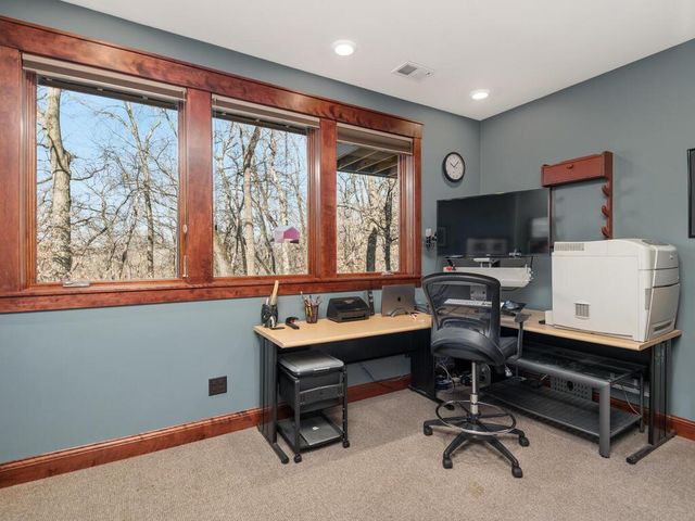 1912 Linner Woods Court, Wayzata, MN 55391