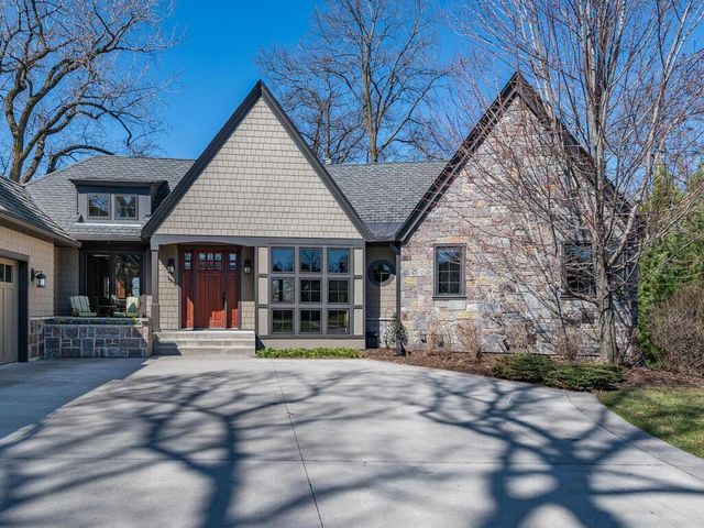 1912 Linner Woods Court, Wayzata, MN 55391