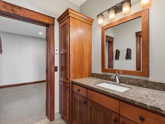 1912 Linner Woods Court, Wayzata, MN 55391