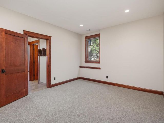 1912 Linner Woods Court, Wayzata, MN 55391