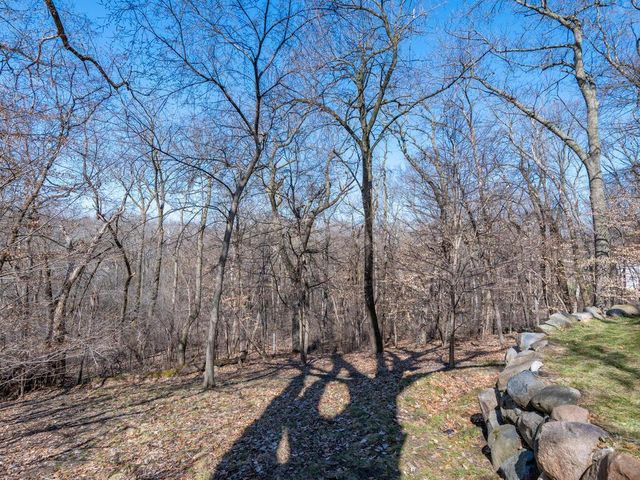 1912 Linner Woods Court, Wayzata, MN 55391