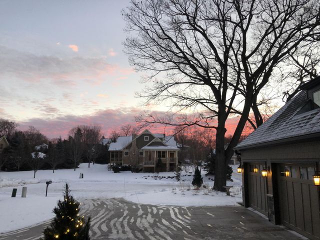1912 Linner Woods Court, Wayzata, MN 55391