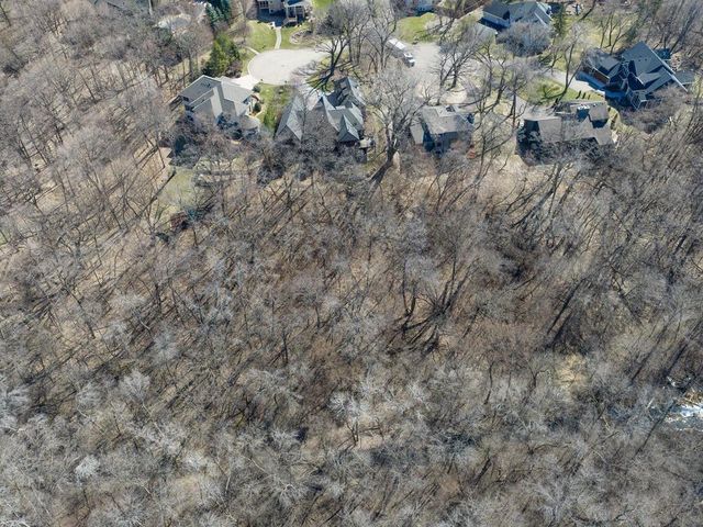 1912 Linner Woods Court, Wayzata, MN 55391