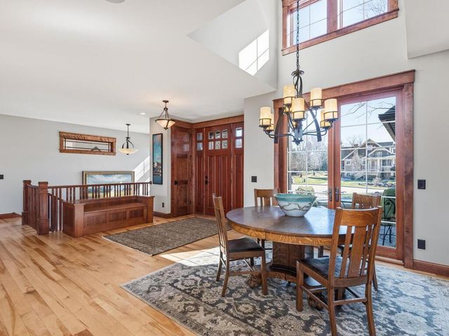 1912 Linner Woods Court, Wayzata, MN 55391