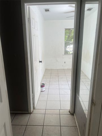 1300 Meadowcrest Drive, Plano, TX 75075