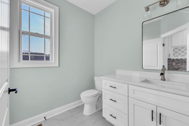 1551 Buck Ridge Ct, Cunningham, TN 37052