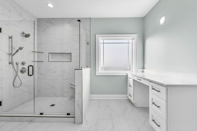 1551 Buck Ridge Ct, Cunningham, TN 37052