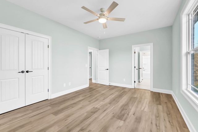 1551 Buck Ridge Ct, Cunningham, TN 37052